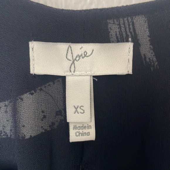 Joie Bethwyn Printed 100% Silk Short-Sleeve Wrap Navy Blue Dress Size XS - Picture 3 of 11
